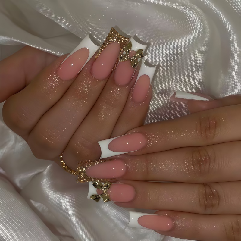24-delige nagelset met een gou - Nail Art Elegant recensie en prijs