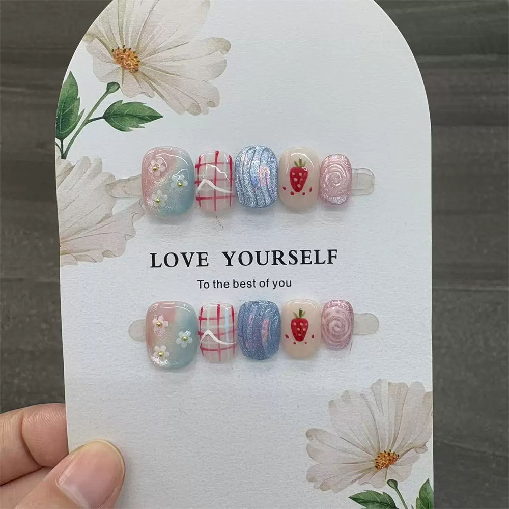 Zachte elegante handgetekende  - Nail Art Elegant recensie en prijs